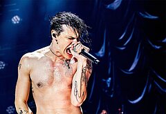 Yungblud nude and nsfw photos