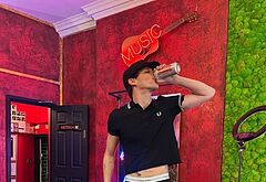 Yungblud nude and nsfw photos