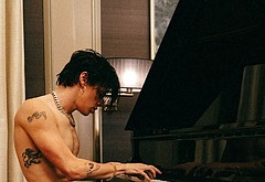 Yungblud nude and nsfw photos