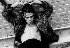 Yungblud nude and nsfw photos