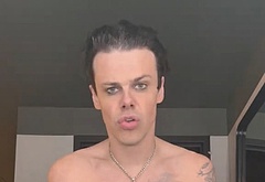 Yungblud dick bulge