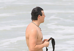 Yungblud paparazzi nude and sexy shots
