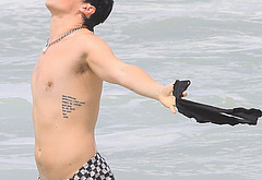 Yungblud paparazzi nude and sexy shots