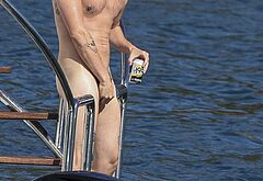 Yungblud paparazzi nude and sexy shots