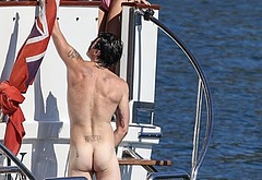 Yungblud paparazzi nude and sexy shots