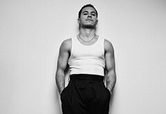 Finn Cole cock bulge and shirtless pics