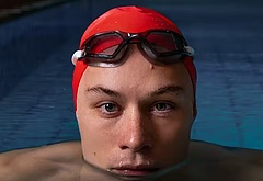 Finn Cole cock bulge and shirtless pics