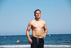 Finn Cole cock bulge and shirtless pics