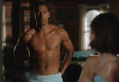 Elliot Knight nude and erotic gay scenes