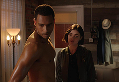 Elliot Knight nude and erotic gay scenes