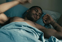 Elliot Knight nude and erotic gay scenes