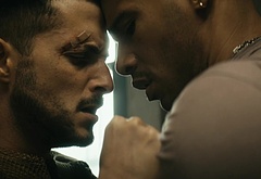 Elliot Knight nude and erotic gay scenes