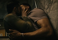 Elliot Knight nude and erotic gay scenes