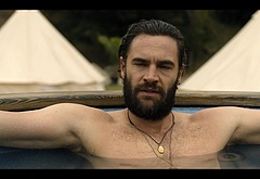 Tom Bateman nude and sex scenes