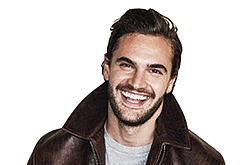 Tom Bateman sexy posing photos