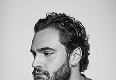 Tom Bateman sexy posing photos