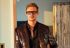 Max Parker naked and cock bulge in underwear pics