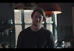 Joe Alwyn nude and sex scenes