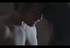 Joe Alwyn nude and sex scenes