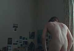Joe Alwyn nude and sex scenes