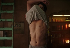 Milo Manheim sexy