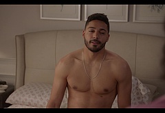 Michael Evans Behling nude and sex scenes