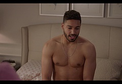 Michael Evans Behling nude and sex scenes