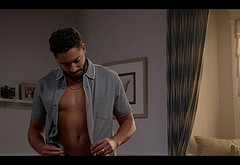 Michael Evans Behling nude and sex scenes