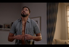 Michael Evans Behling nude and sex scenes