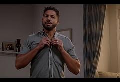 Michael Evans Behling nude and sex scenes