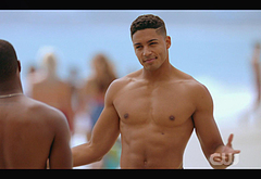 Michael Evans Behling nude and sex scenes