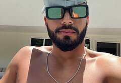 Michael Evans Behling shirtless and underwear pics