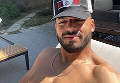 Michael Evans Behling shirtless and underwear pics