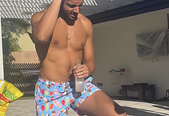 Michael Evans Behling shirtless and underwear pics