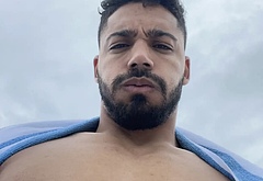 Michael Evans Behling shirtless and underwear pics