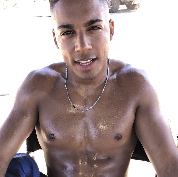 Michael Evans Behling naked