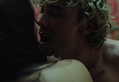 Felix Sandman frontal nude and sex scenes