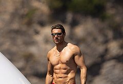 Chris Appleton shirtless and sexy pics