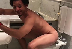 Eric Andr uncensored nude and underwear shots