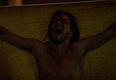Richard Harmon shirtless in The 100 3-01 Wanheda Part 1