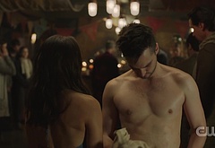 Richard Harmon shirtless in The 100 7-05 Welcome To Bardo