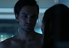 Richard Harmon shirtless in The 100 4-09 DNR