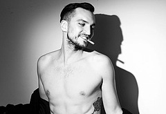 Richard Harmon shirtless and sexy pics