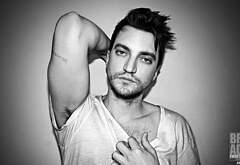 Richard Harmon shirtless and sexy pics