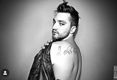 Richard Harmon shirtless and sexy pics