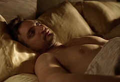 Richard Harmon naked in The 100 7-07 The Queens Gambit