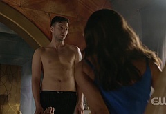Richard Harmon shirtless in The 100 7-03 False Gods