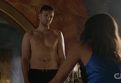 Richard Harmon shirtless in The 100 7-03 False Gods