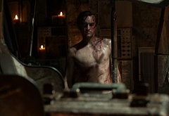 Richard Harmon shirtless in The 100 3-07 Thirteen