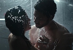 Jussie Smollett nude shower scenes in Alien Covenant